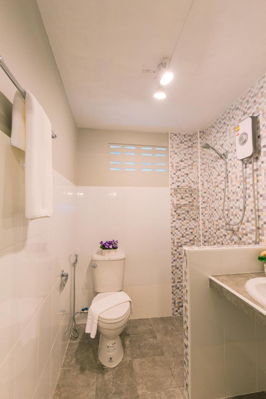 Rice Rooms And Restaurant Ката Бийч Екстериор снимка