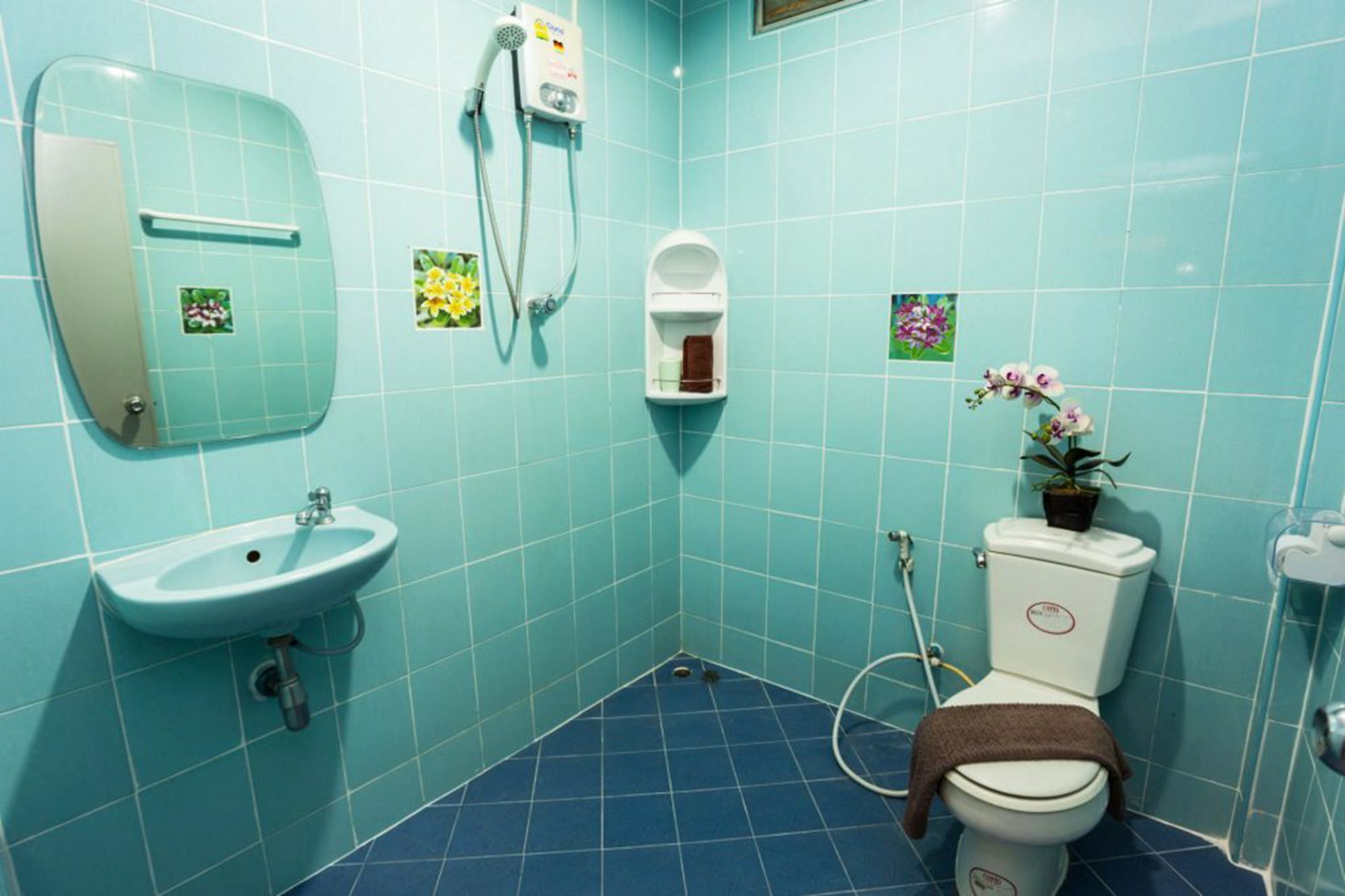 Rice Rooms And Restaurant Ката Бийч Екстериор снимка